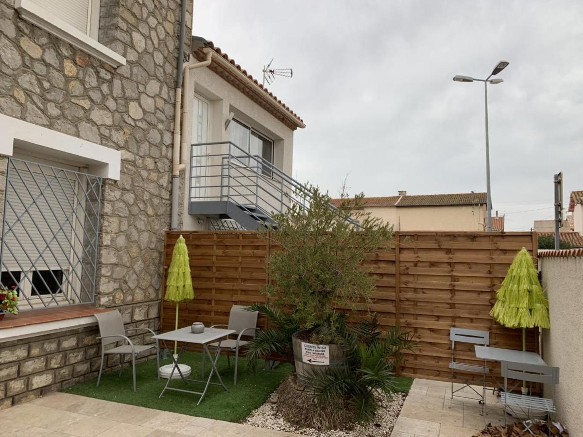 La Turenne Narbonne Bagian luar foto